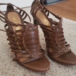 Tan strappy heels 6.5M